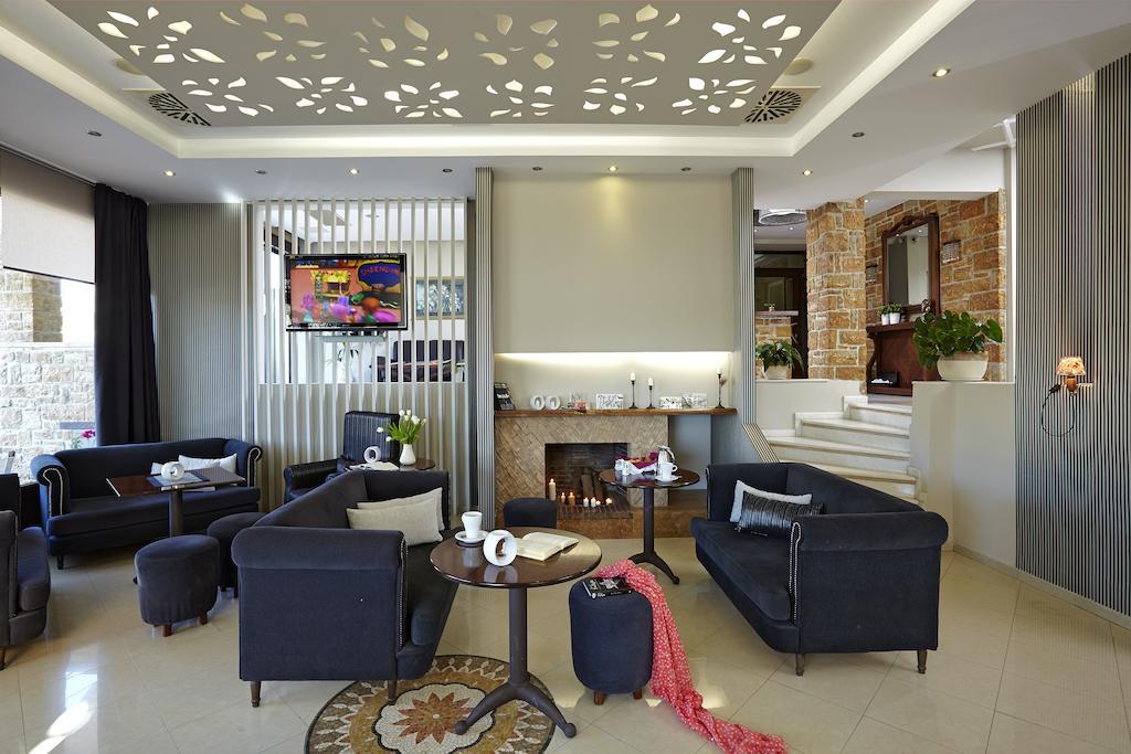 Sokratis Hotel 네아 모우다니아 외부 사진